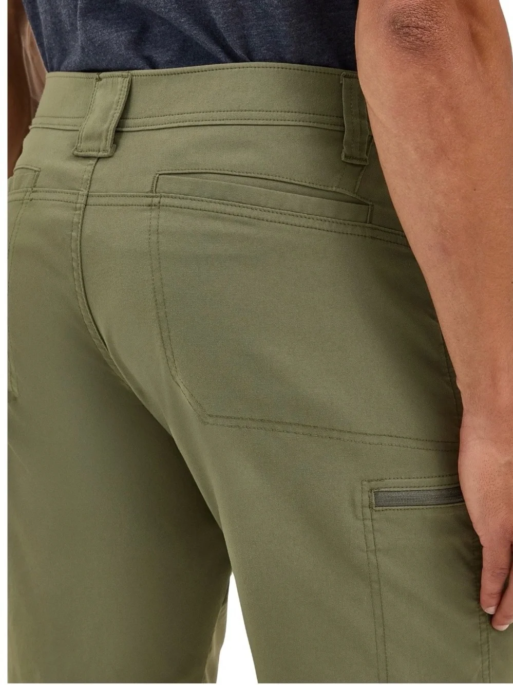 Wrangler® Men's and Big Men's Outdoor Performance Zip Cargo Short with UPF 50+